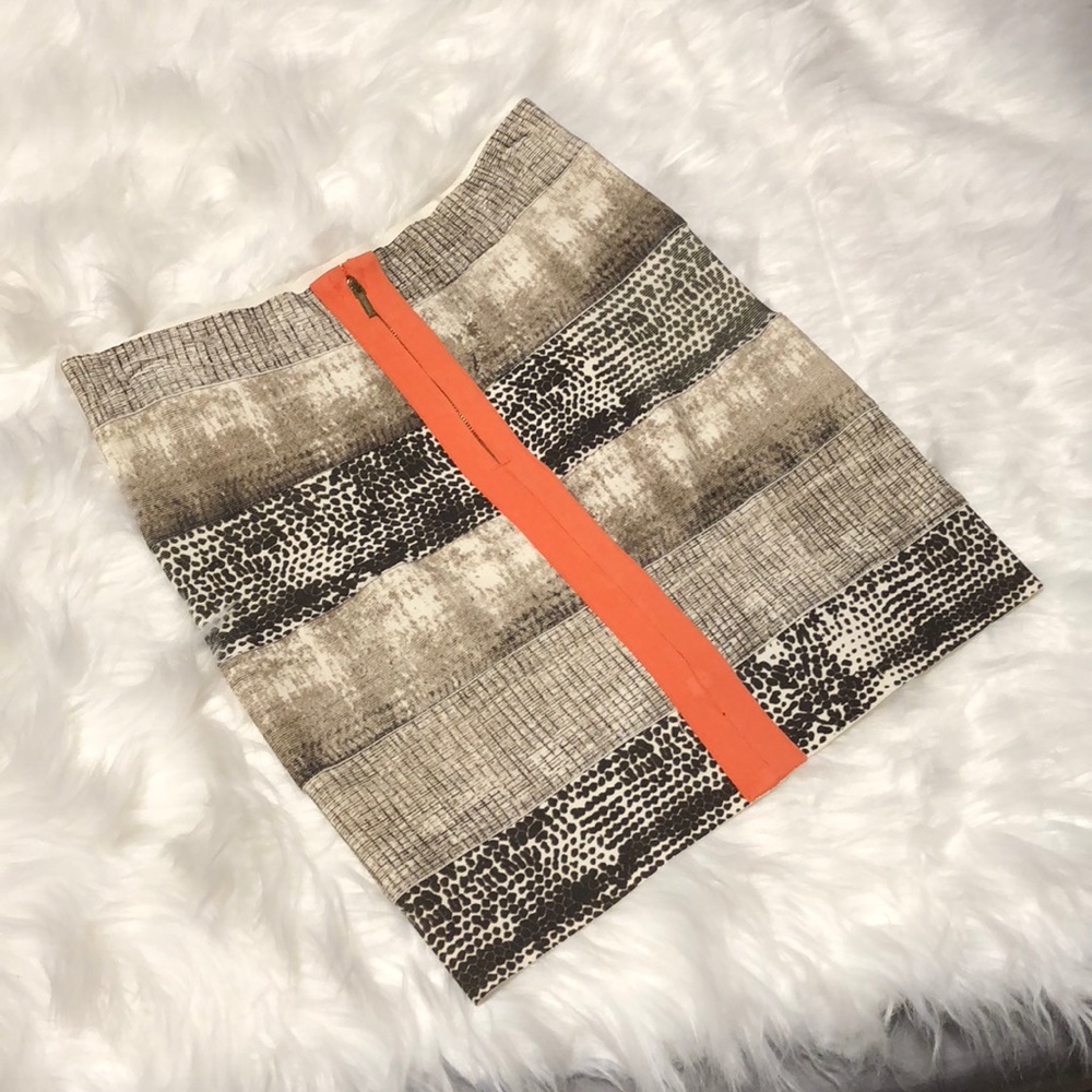 Bebe skirt